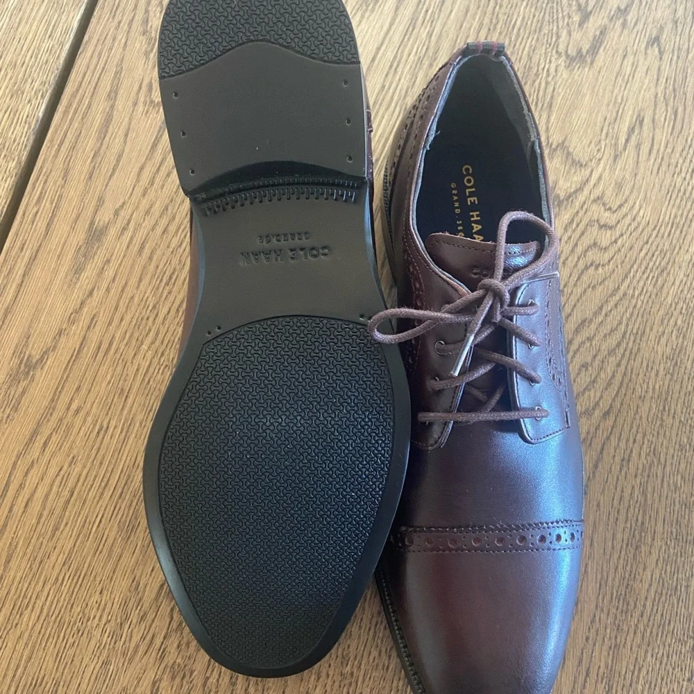 Like new - Cole Haan Captoe Oxfords Dress Shoe M Size 8 - Picture 3 of 6